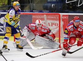 Roberts Bukarts (vlevo), Peter Hamerlík (uprostřed) a David Nosek
