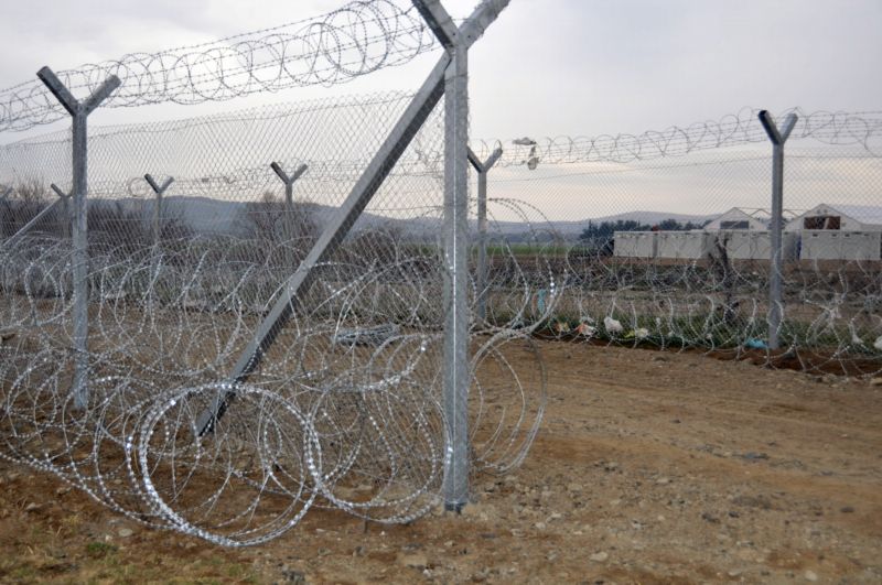 Plot proti imigrantům. 