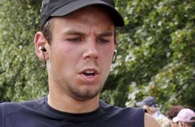 Německý kopilot, který zavinil pád, Andreas Lubitz.
