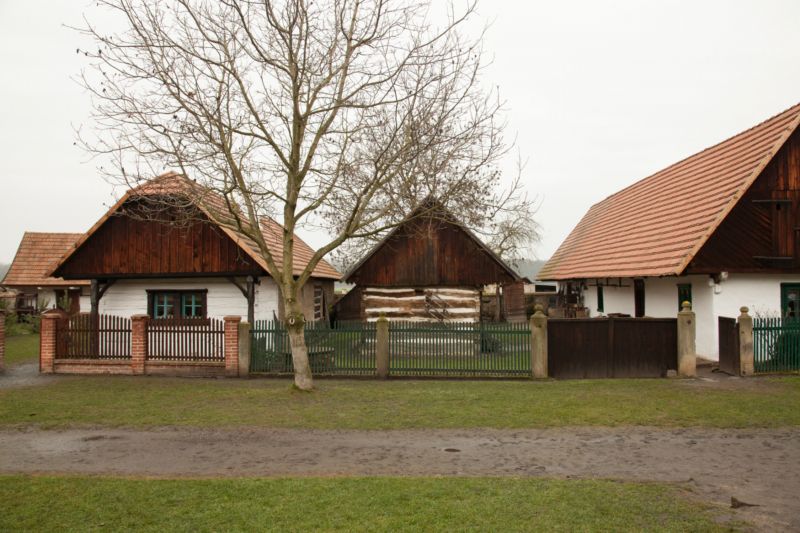 Dolní část skanzenu se rozšířila o pět nových staveb.