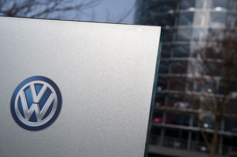 Velcí investoři podali v Německu miliardovou žalobu na Volkswagen.