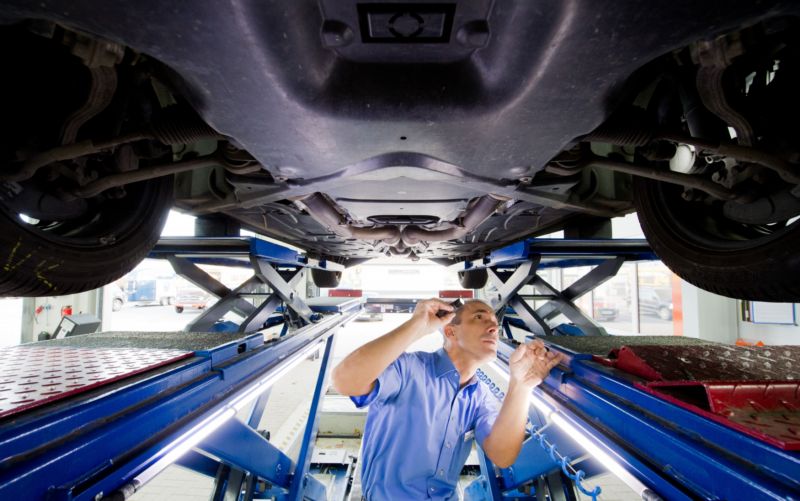 Automobilová výroba.