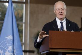 Zvláštní zmocněnec OSN pro Sýrii Staffan de Mistura.