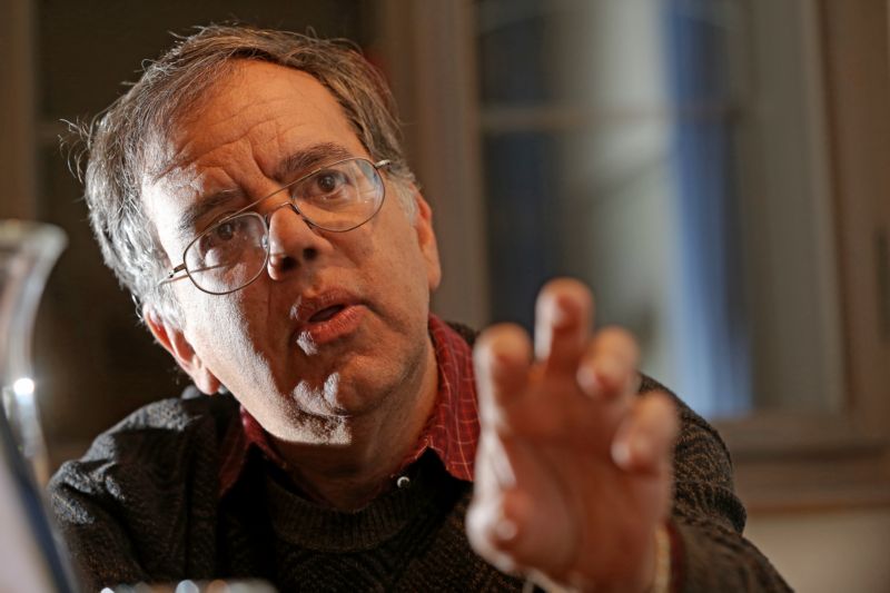 Americký psychiatr Mark Ragins.