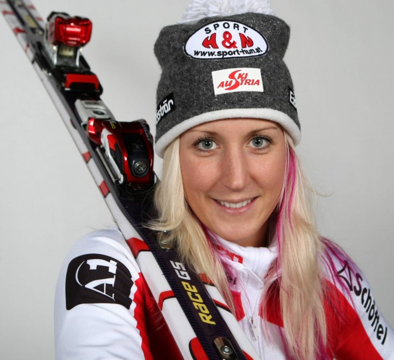 Eva-Maria Bremová získala křišťálový glóbus za obří slalom.