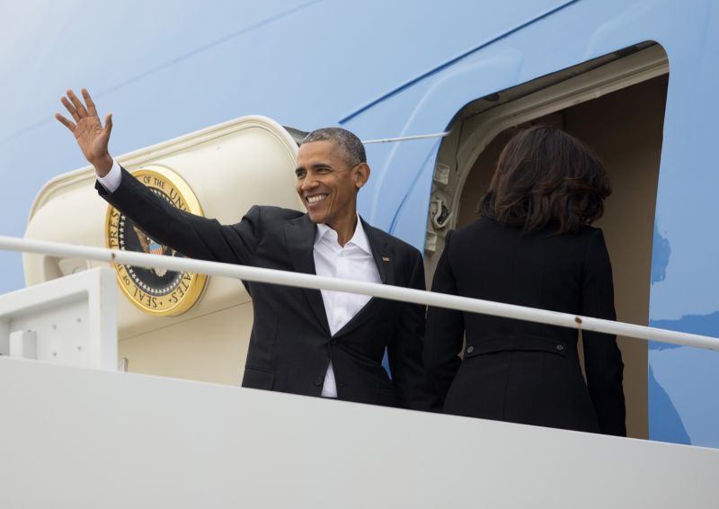 Americký prezident Barack Obama přiletěl na Kubu