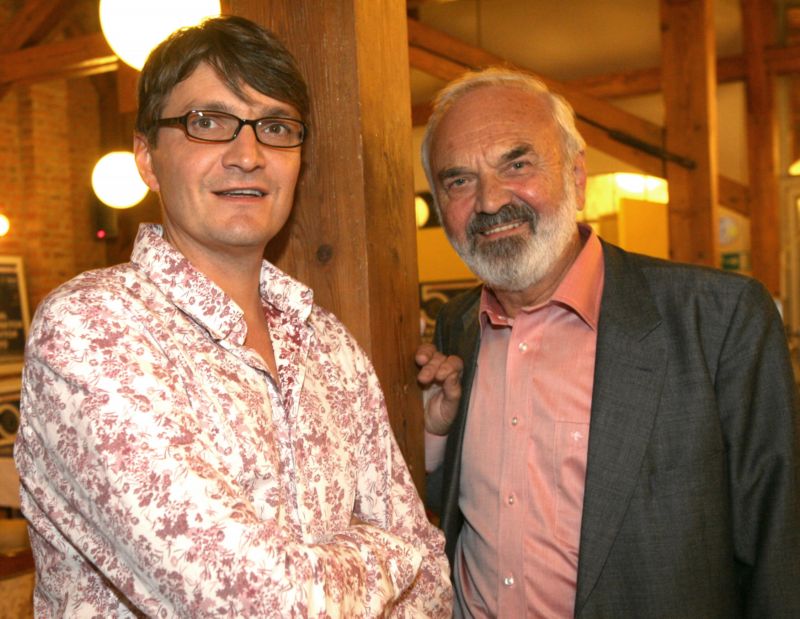 Režisér Jan Svěrák (vlevo) a jeho otec Zdeněk. Režisér Jan Svěrák (vlevo) a jeho otec Zdeněk.
