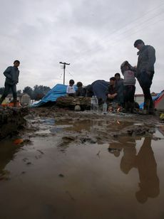 Nehygienické podmínky v řeckém táboře Idomeni.