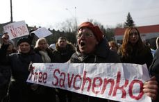 Demonstrace za letkyni.