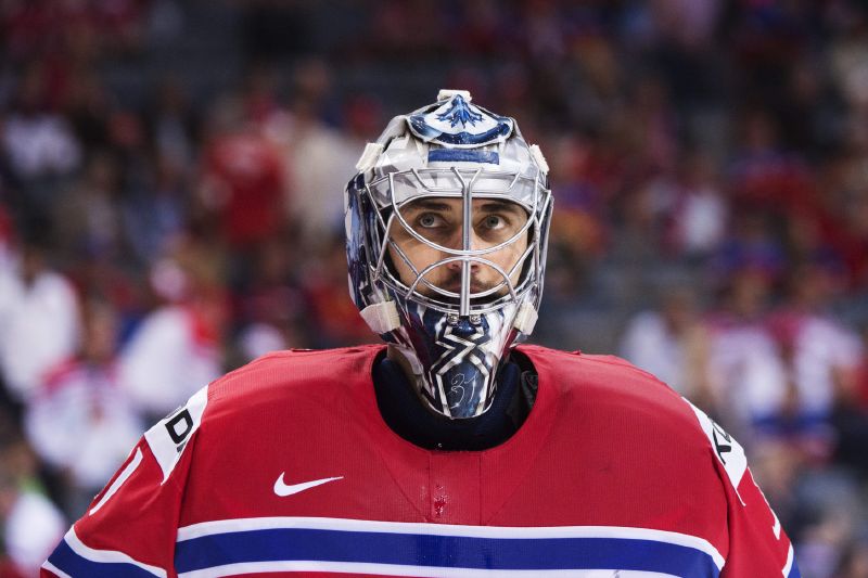Gólman Ondřej Pavelec. 