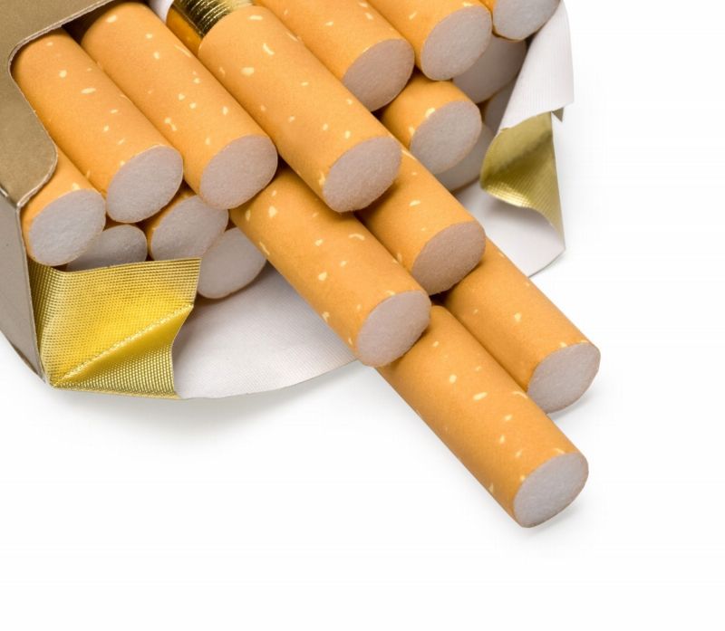Cigarety.