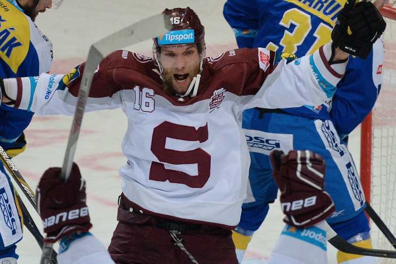 Hokejisté Sparty postoupili do semifinále extraligy.