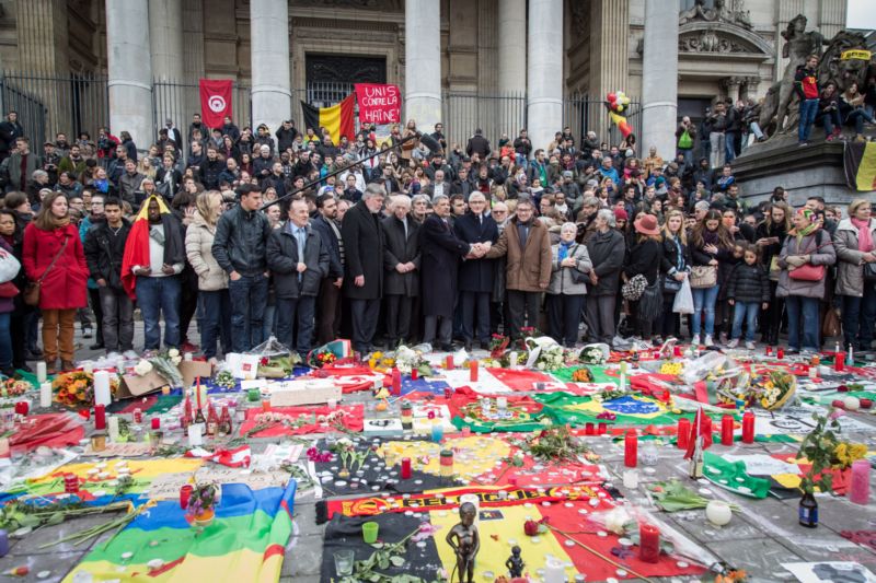 Belgie po útocích drží státní smutek. Belgie po útocích drží státní smutek.