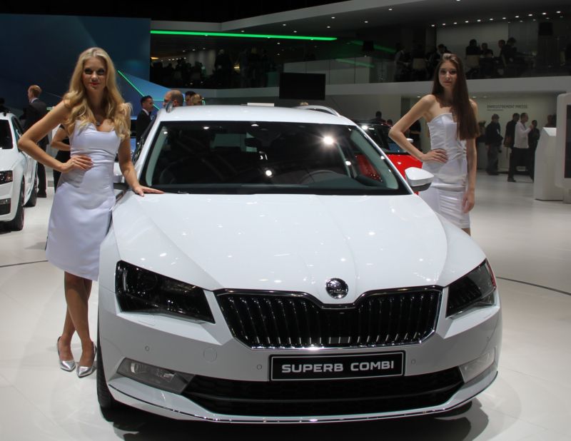 Škoda Superb Combi. Škoda Superb Combi.