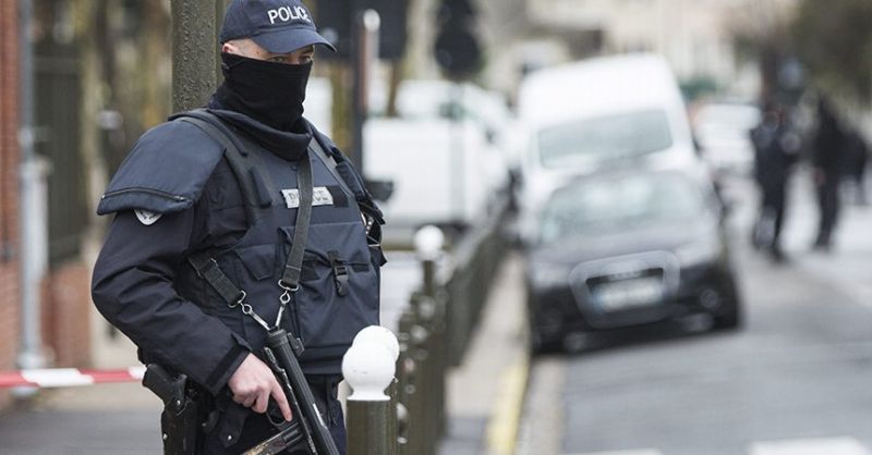 Policista v Belgii.
