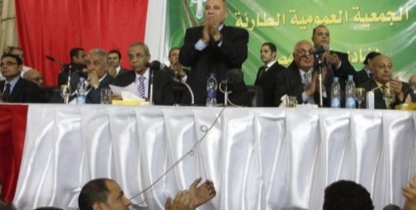 Egyptský premiér Šarif Ismáíl. Egyptský premiér Šarif Ismáíl.