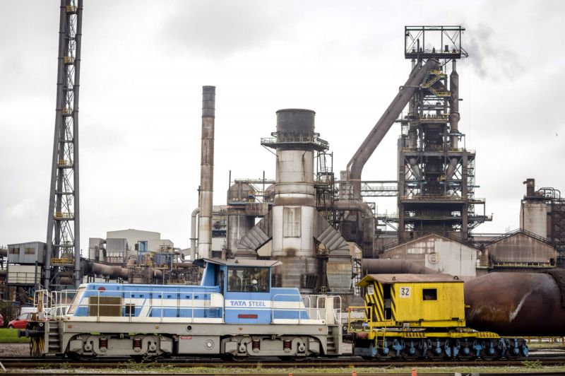 Ocelárna Tata Steel v Port Talbot. Ocelárna Tata Steel v Port Talbot.