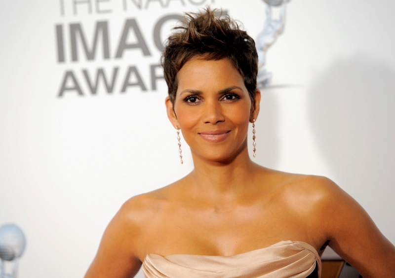 Halle Berry patří mezi vyhlášené hollywoodské krasavice.