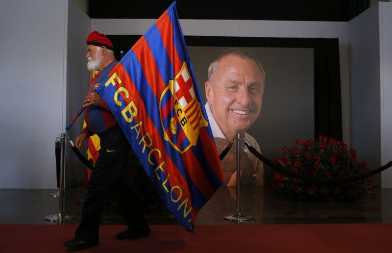 S legendárním Johanem Cruyffem se v Barceloně loučili s velkou pompou.