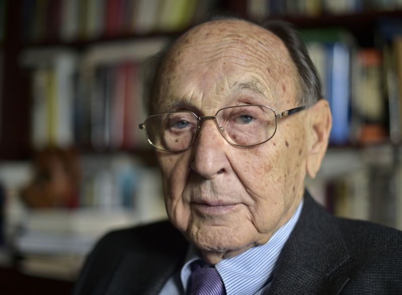 Bývalý německý ministr zahraničí Hans-Dietrich Genscher.