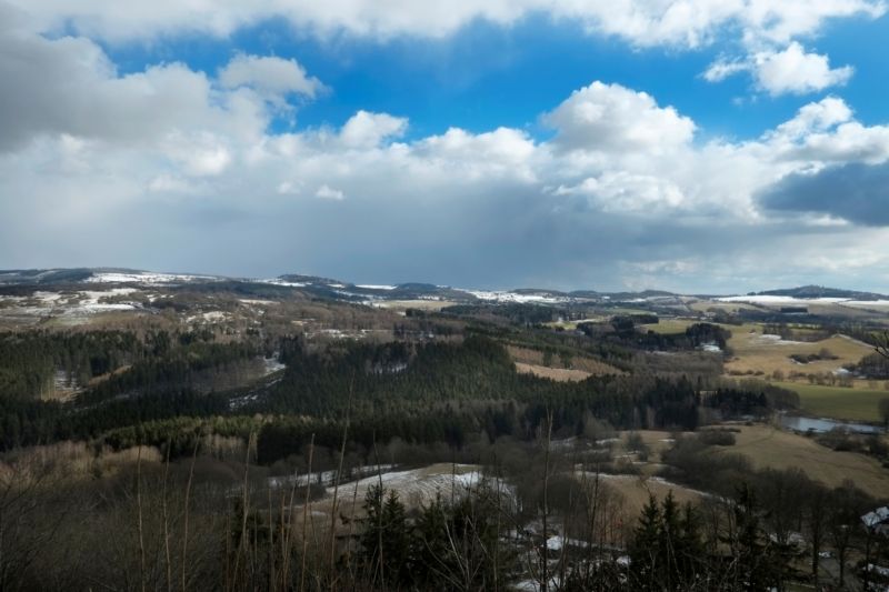Čtyři památky se nachází na území Doupovských hor.