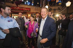 Trumpův oponent John Kasich.