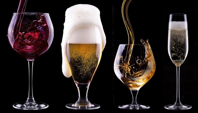 Za jedno skotské pivo ve Francii zaplatíte v přepočtu více než 3000 korun (ilustrační foto).