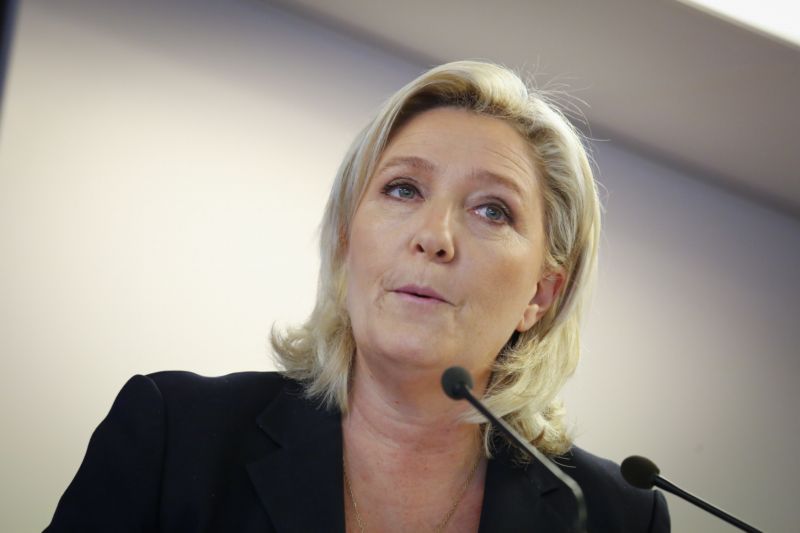 Předsedkyně Národní fronty Marine Le Penová. Předsedkyně Národní fronty Marine Le Penová.