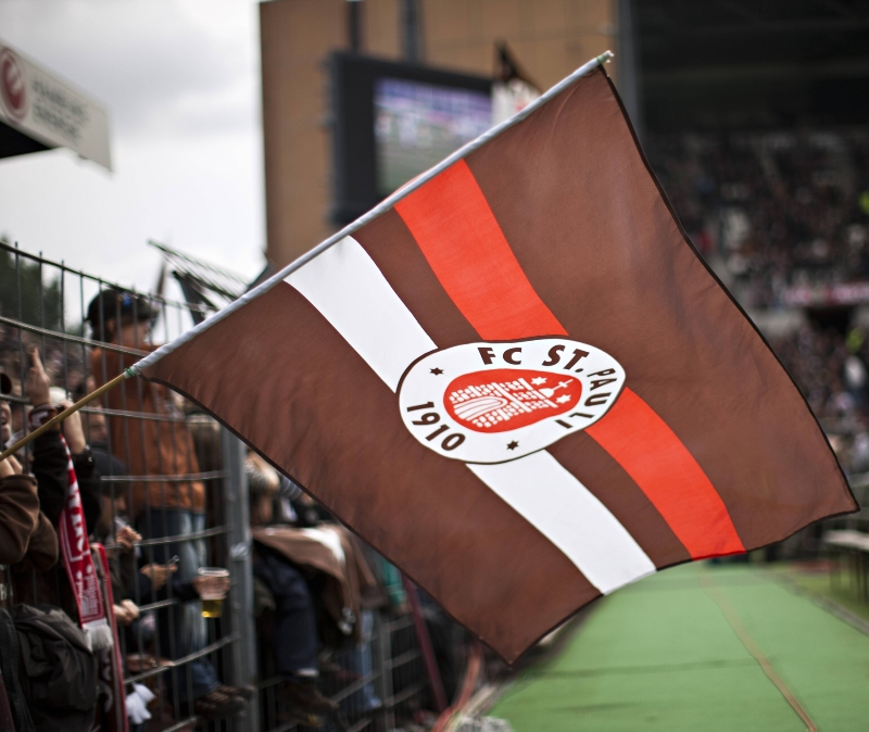 FC St. Pauli dostál pověsti neortodoxního klubu a jako první profesionální mužstvo v Německu bude vyrábět svůj vlastní med. 