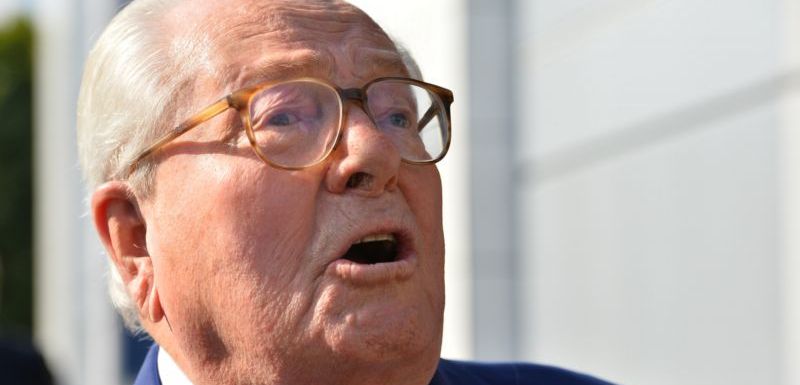 Bývalý předseda francouzské Národní fronty Jean-Marie Le Pen. Bývalý předseda francouzské Národní fronty Jean-Marie Le Pen.