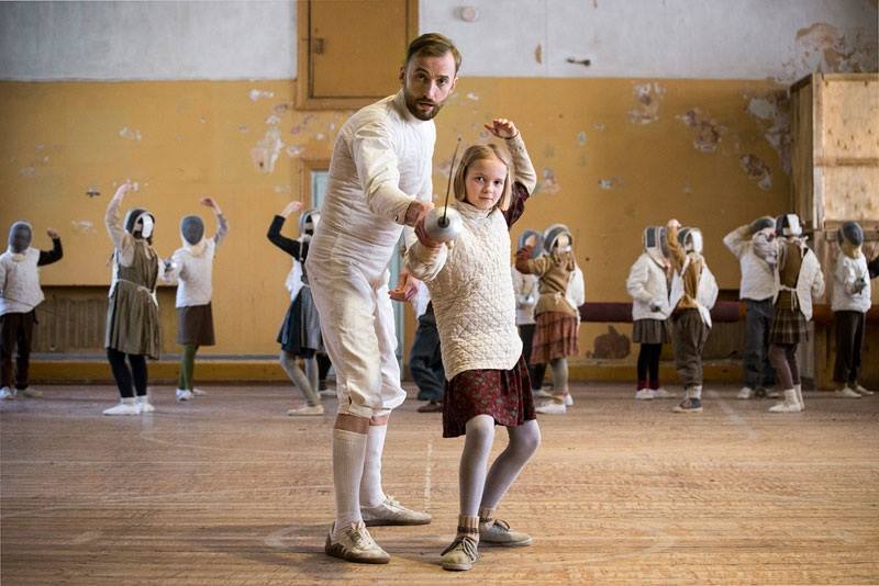 Filmový festival v Praze zahájí estonský snímek Šermíř.