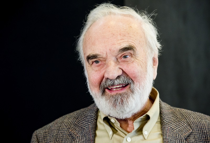 Zdeněk Svěrák. Zdeněk Svěrák.