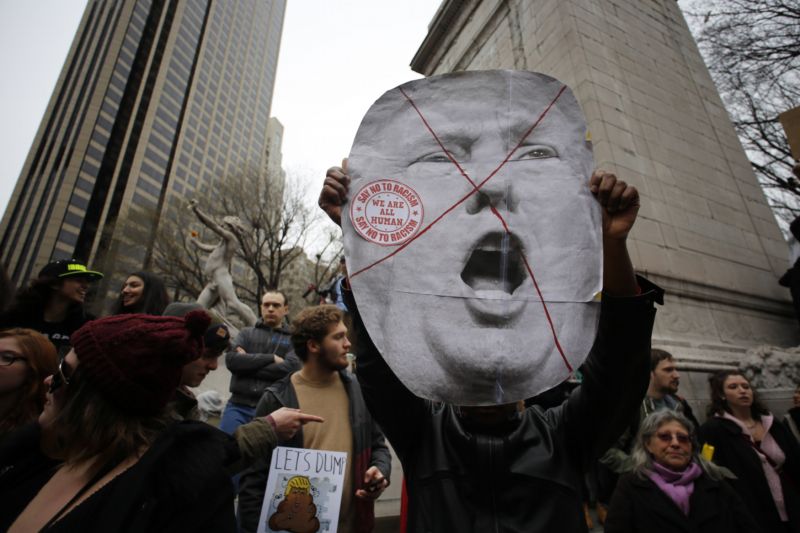 New Yorské protesty proti Donaldu Trumpovi. New Yorské protesty proti Donaldu Trumpovi.