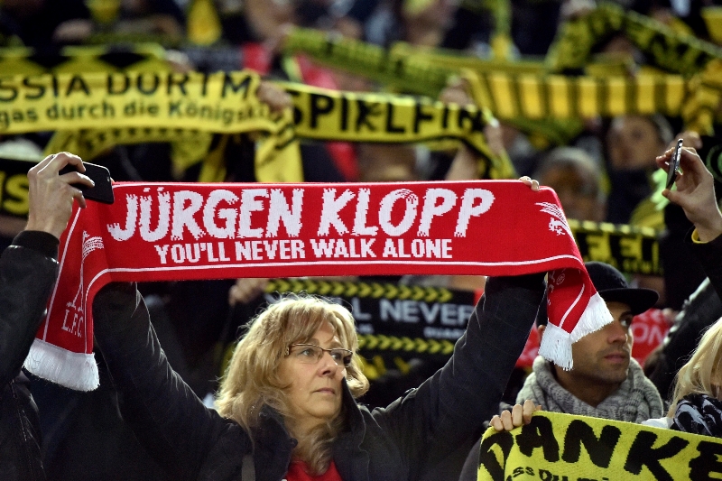 Fanoušci Dortmundu a Liverpoolu našli ve čtvrtfinále Evropské ligy dvě společná témata. 