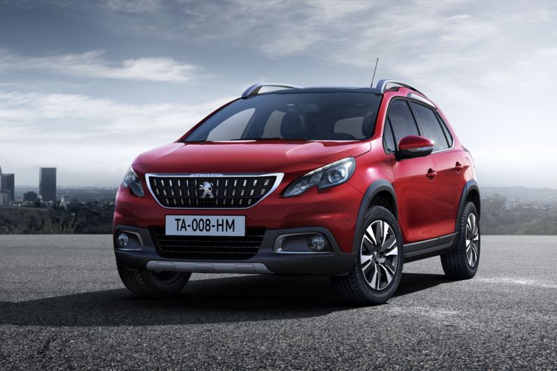 Kočičí pohled nového Peugeotu 2008.