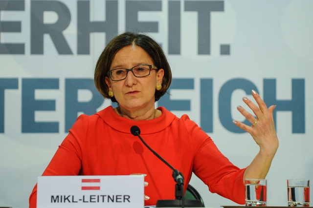 Johanna Miklová-Leitnerová. Johanna Miklová-Leitnerová.