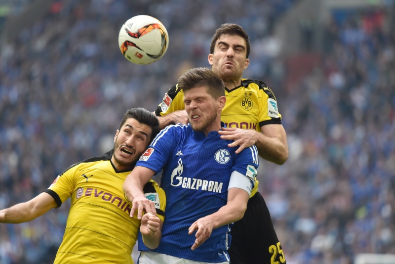 Utkání Dortmundu s Schalke.