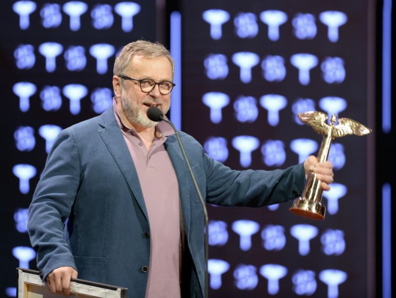 Skladatel a rockový kytarista Michal Pavlíček byl na 25. ročníku Cen Akademie populární hudby Anděl uveden do Síně slávy. 