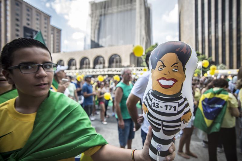 Brazilské protesty proti prezidentce. Brazilské protesty proti prezidentce.
