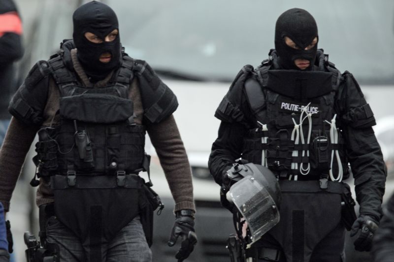 Policisté v Bruselu. Policisté v Bruselu.