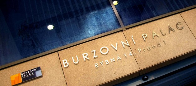 Vstup GE Money Bank a EP Infrastructure (EPIF) na pražskou burzu prý přispěje k oživení obchodování. Vstup GE Money Bank a EP Infrastructure (EPIF) na pražskou burzu prý přispěje k oživení obchodování.