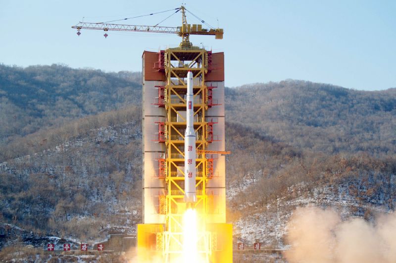 Ilustrační obrázek rakety dlouhého doletu. 