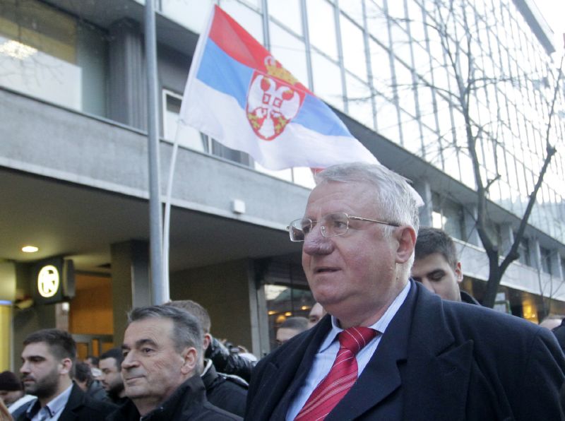 Vojislav Šešelj je v čele radikálních srbských nacionalistů.