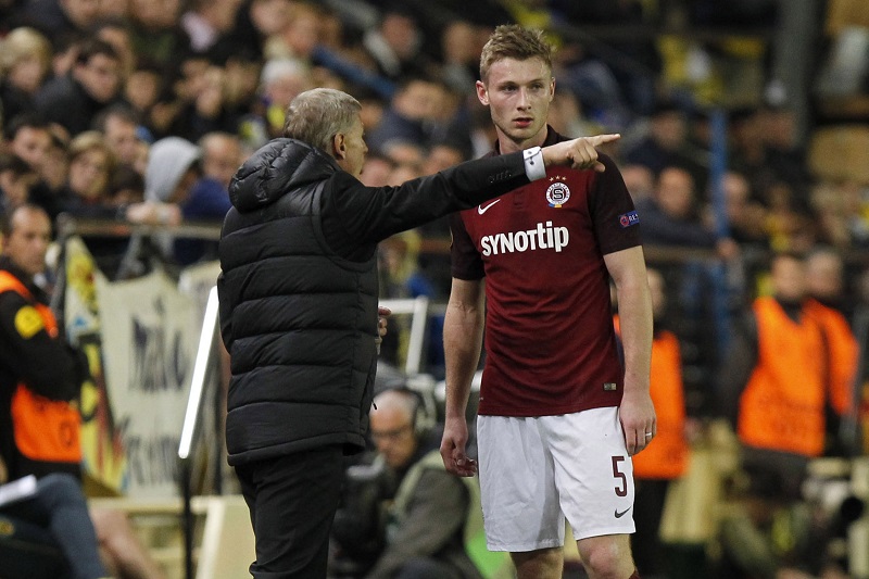 Zdeněk Ščasný rozdával instrukce marně. 