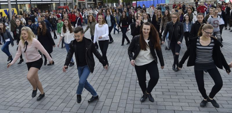 Na brněnském náměstí Svobody začal sedmý ročník Mezinárodního stepařského festivalu.