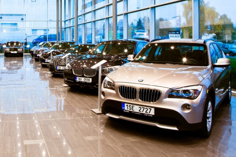 Mototechna je značkou prodeje zánovních vozů AAA Auto International.