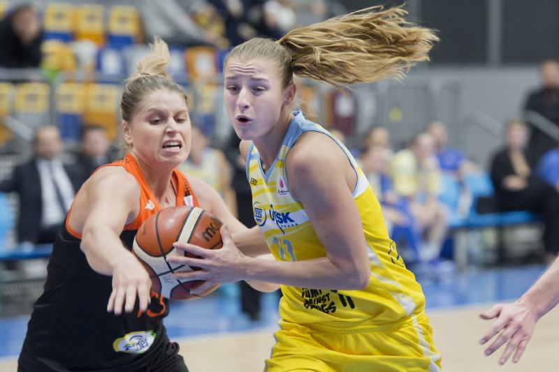 Basketbalistka Kateřina Elhotová.