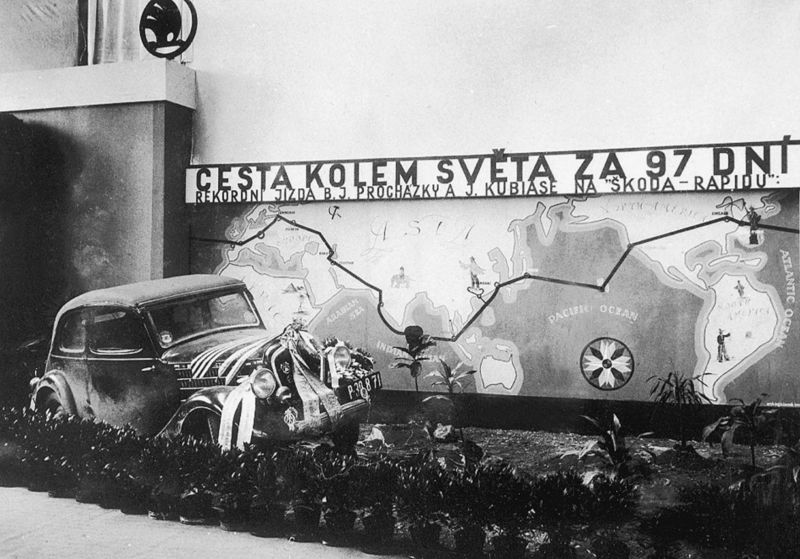 Archivní snímek automobilu z roku 1936.