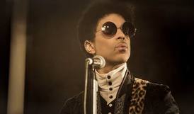 Americký zpěvák Prince Rogers Nelson se narodil roku 1958 v Minneapolis v USA.