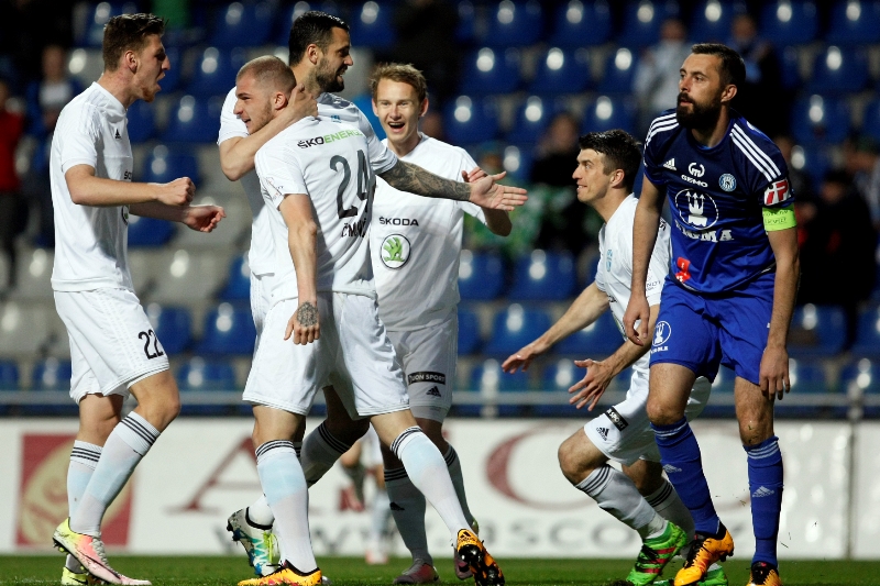 Pavel Cmovš, Jan Chramosta, Lukáš Magera. Utkání 26. kola Gambrinus ligy mezi celky FK Mladá Boleslav a SK Sigma Olomouc.